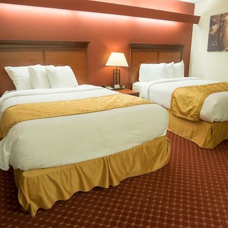 Shepherd Mountain Inn & Suites Pilot Knob Exterior foto